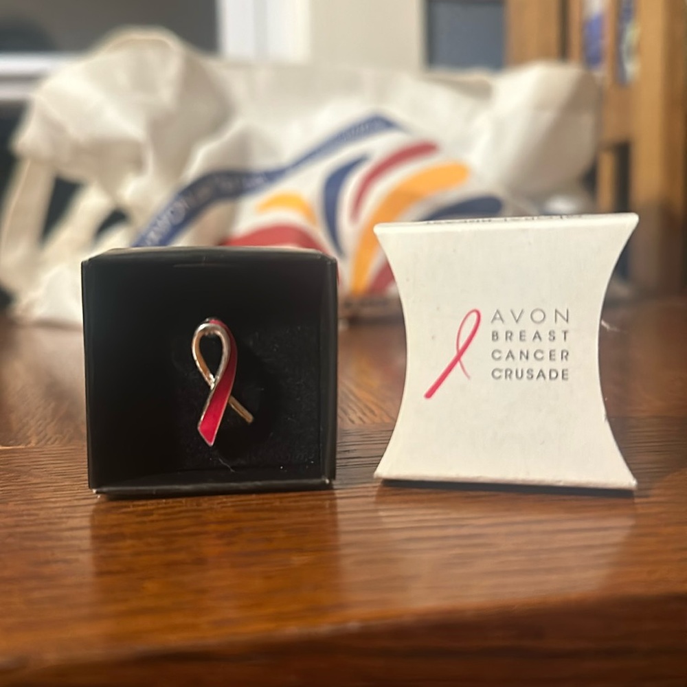 AVON Breast Cancer Crusade Broach New in Box
